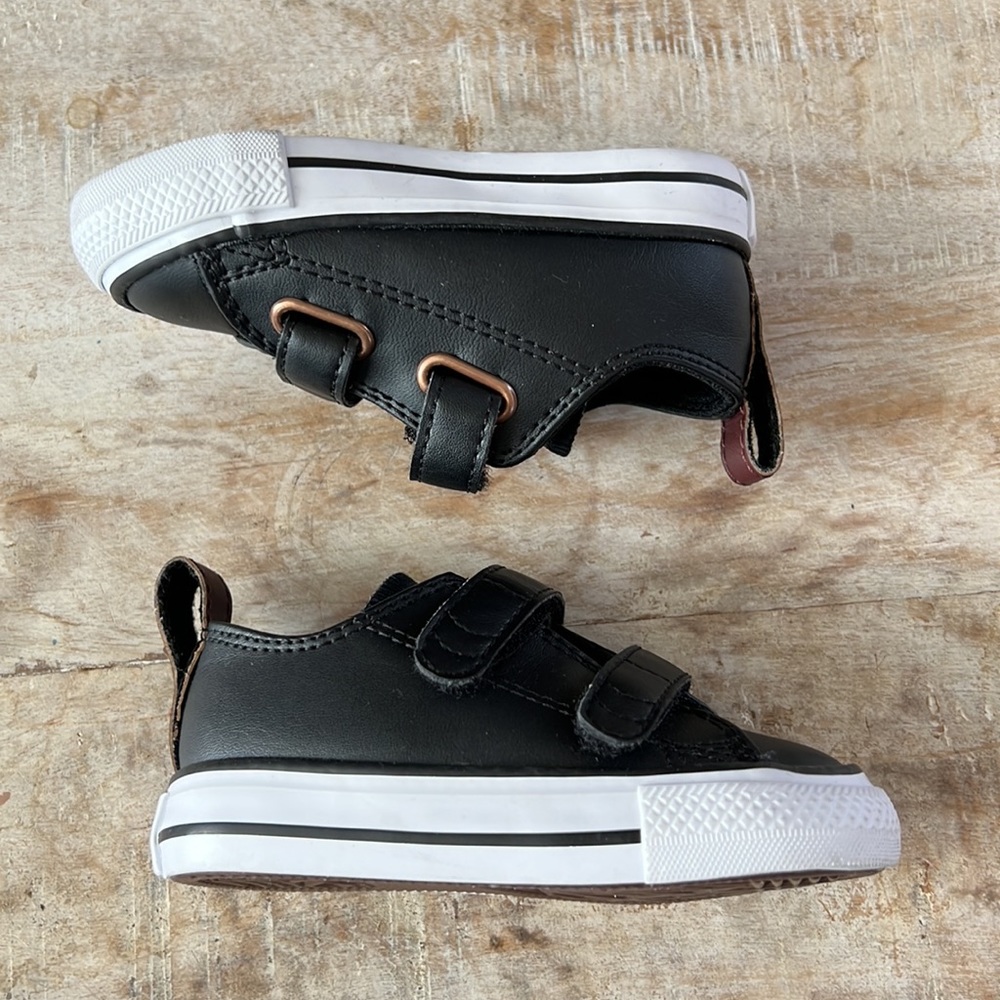 Converse Chuck Taylor All Star 2V Sneakers {Blk/Brn} 4 - Picture 9 of 10